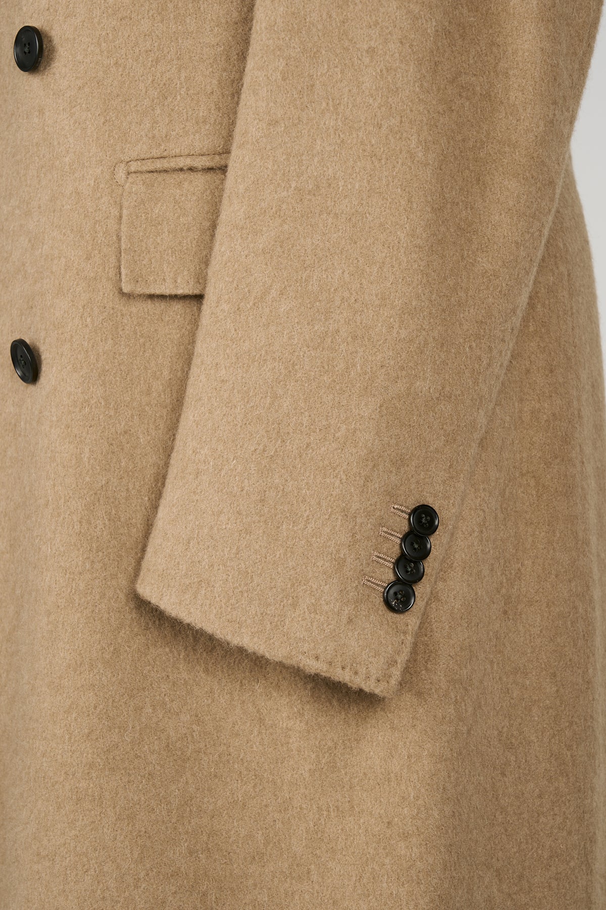 Suitsupply J1014 Belted Camel Hair Overcoat detail
