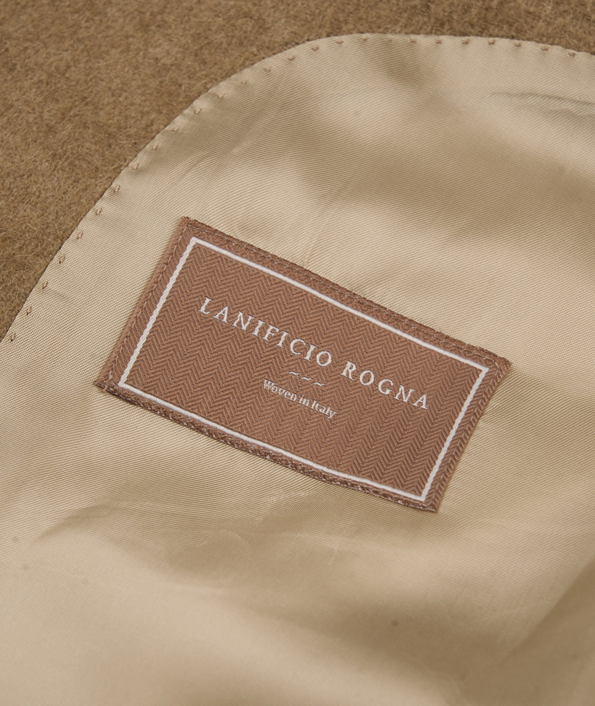 Suitsupply J1014 Pure Camel Belted Overcoat detail