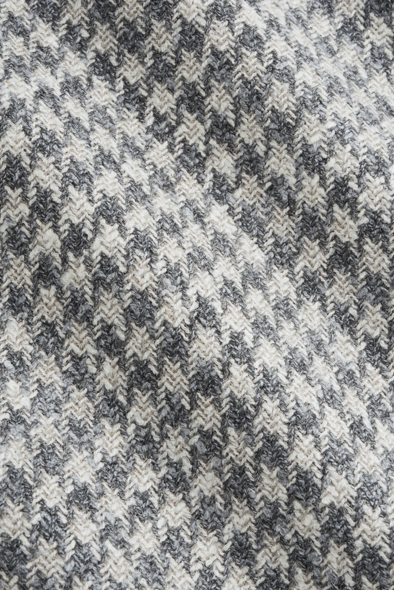 Suitsupply C23022 mid grey houndstooth Havana blazer fabric and color detail