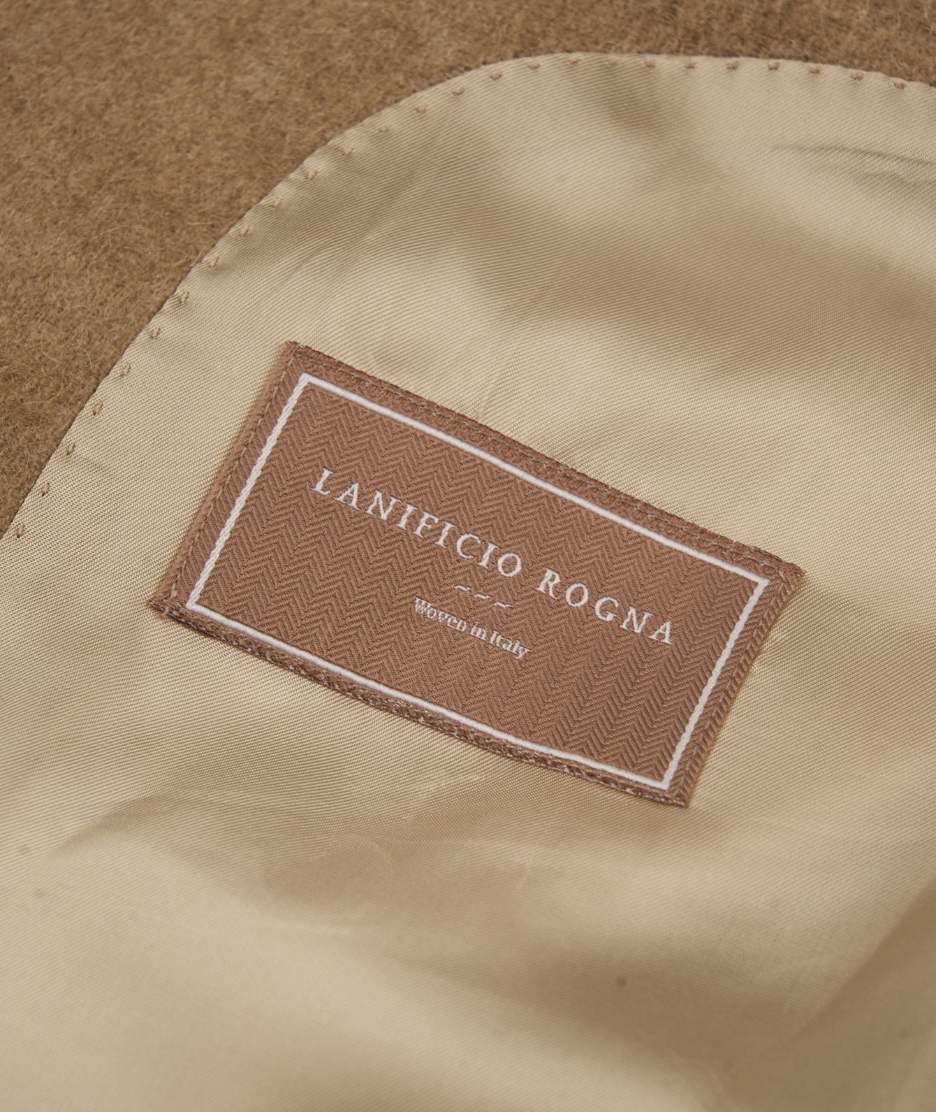 Suitsupply J1014 Pure Camel Belted Overcoat detail