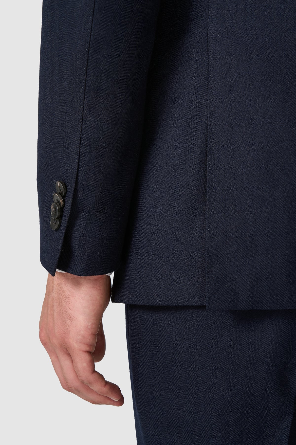 SUITREVIEW Elmhurst S112 navy wool herringbone suit with natural shoulder
