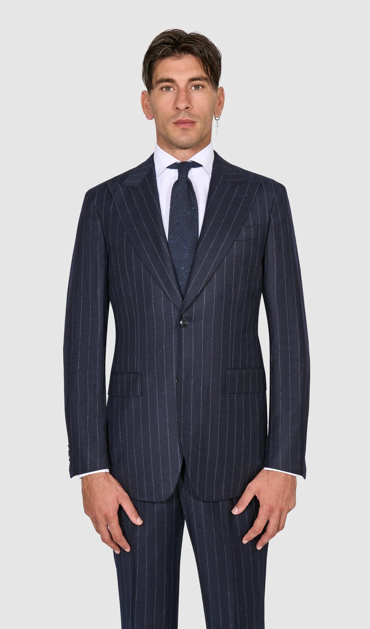 Suit size 40 2025